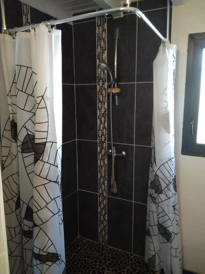 Chambre Privee Badet Сал Екстериор снимка